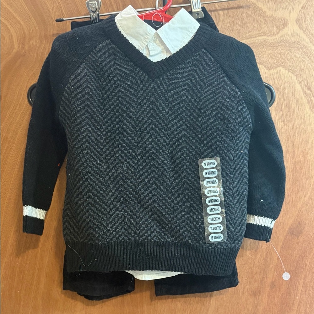 NWT Calvin Klein 18 months suit.